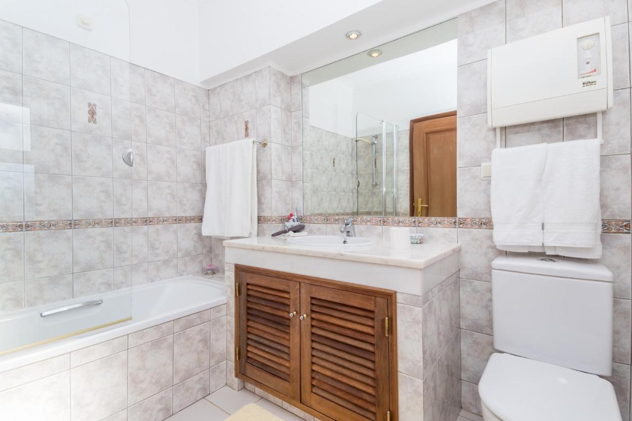 Peaceful 4Br Villa On Gramacho Golf Resort W/ Private Pool Lagoa  Exteriör bild