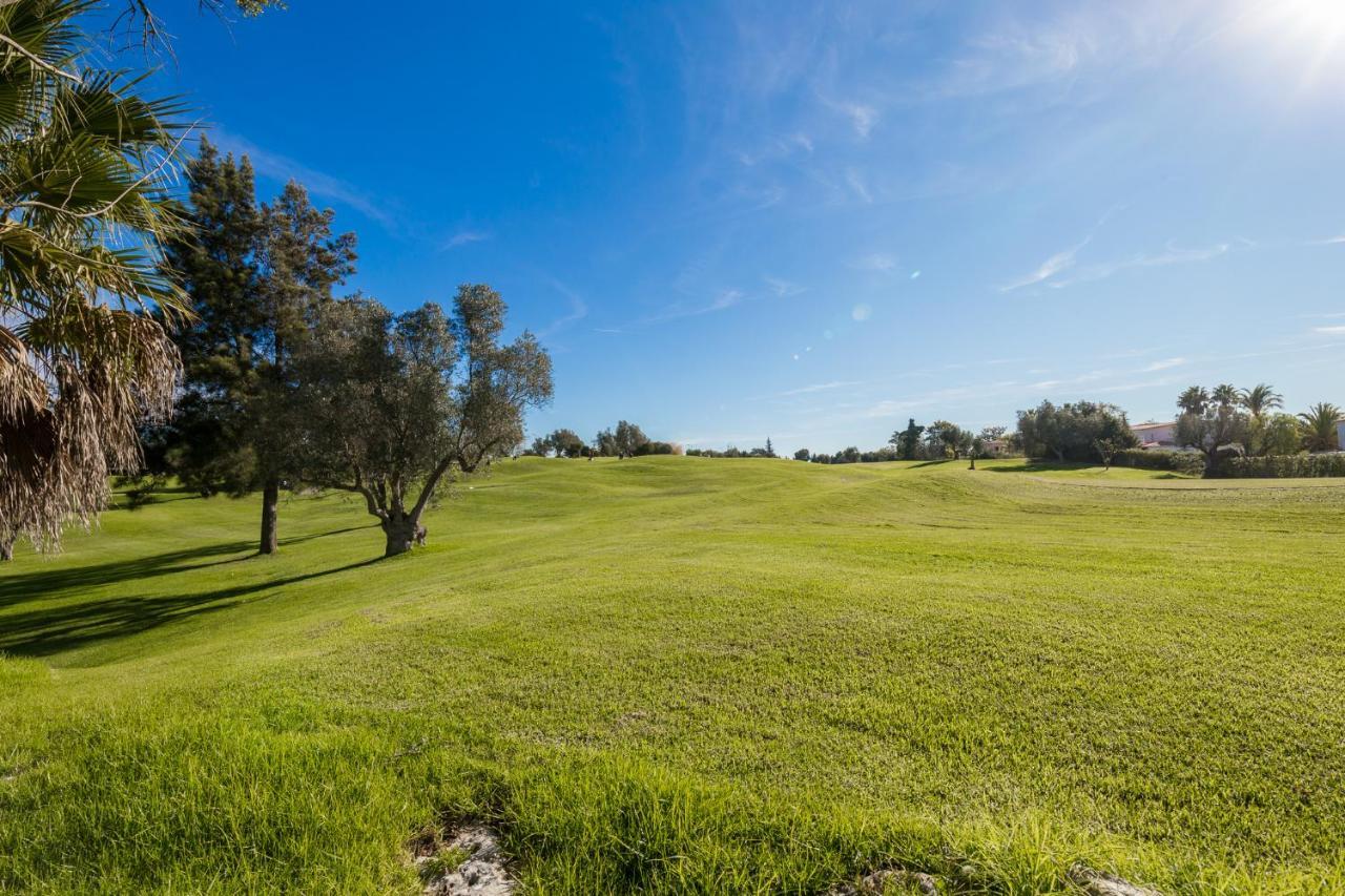 Peaceful 4Br Villa On Gramacho Golf Resort W/ Private Pool Lagoa  Exteriör bild